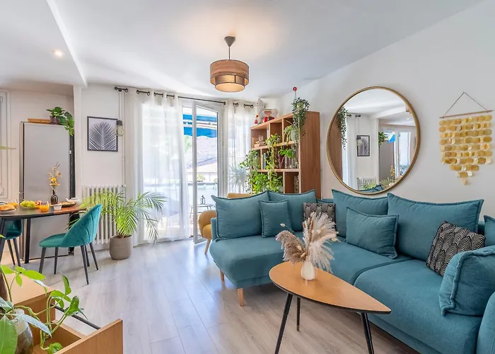 Boho Zen - T3 Calme Avec Parking En Appartamento